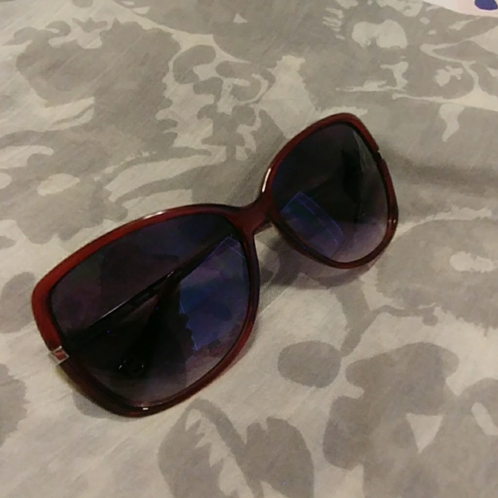 Women's sunglasses - Picture 2 of 4